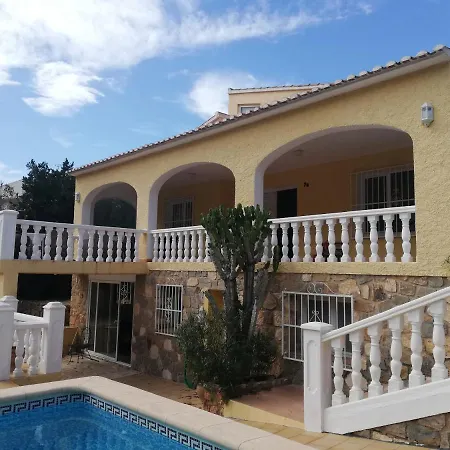 Villa Caleta Villa *